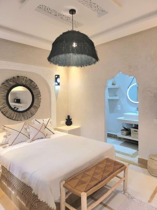 מרקש Riad Isahiac Avec Piscine En Exclusivite מראה חיצוני תמונה