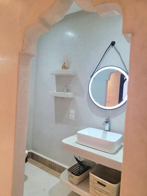 מרקש Riad Isahiac Avec Piscine En Exclusivite מראה חיצוני תמונה